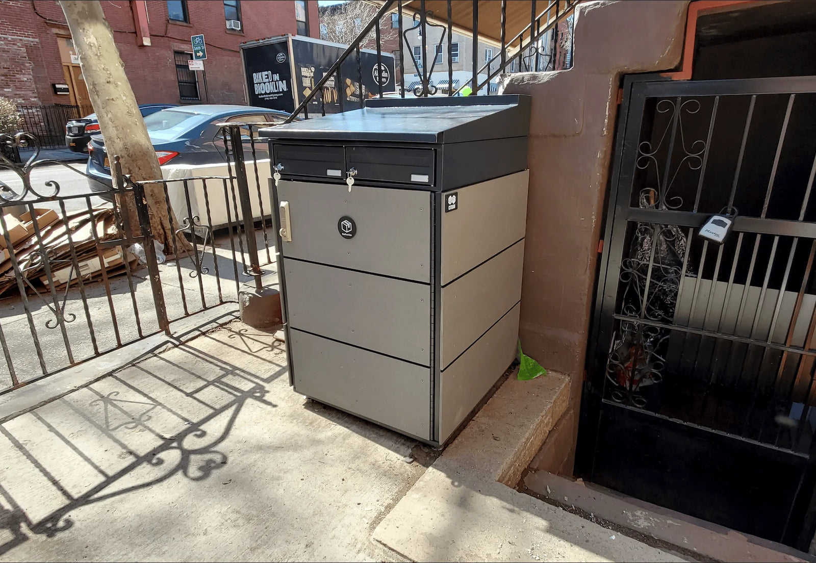 ParcelBin and Mailbox Bundle